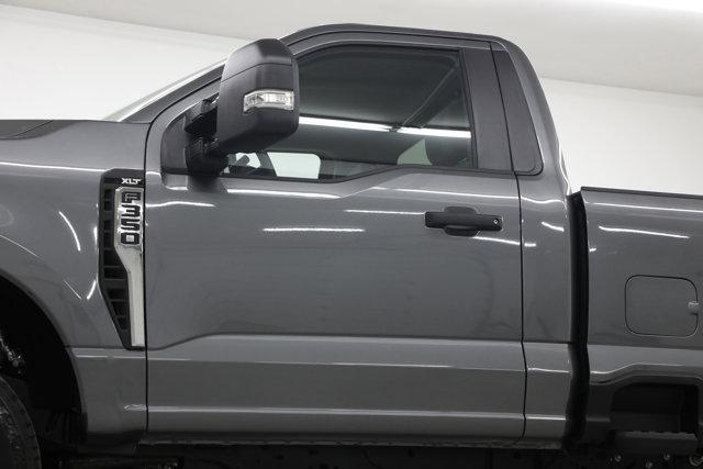 2025 Ford F-350 XLT