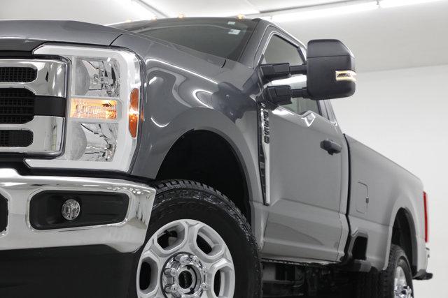 2025 Ford F-350 XLT