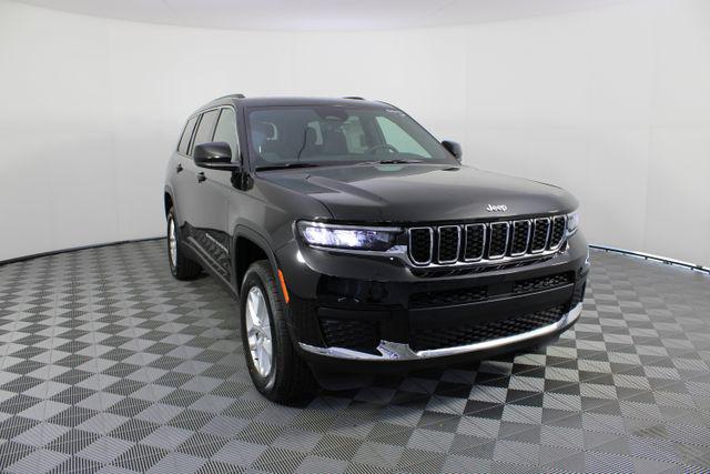 2026 Jeep Grand Cherokee L Laredo 4x4