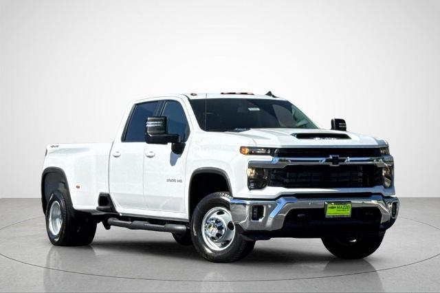 2026 Chevrolet Silverado 3500HD Crew Cab, Long Bed, LT Dual Rear Wheel, RWD