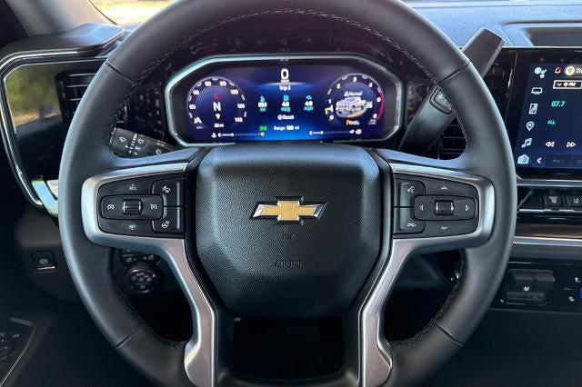 2026 Chevrolet Silverado 3500HD Crew Cab, Long Bed, LT Dual Rear Wheel, RWD