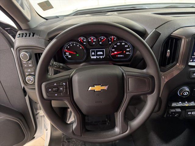 2026 Chevrolet Silverado 1500 4WD Crew Cab Short Bed Custom