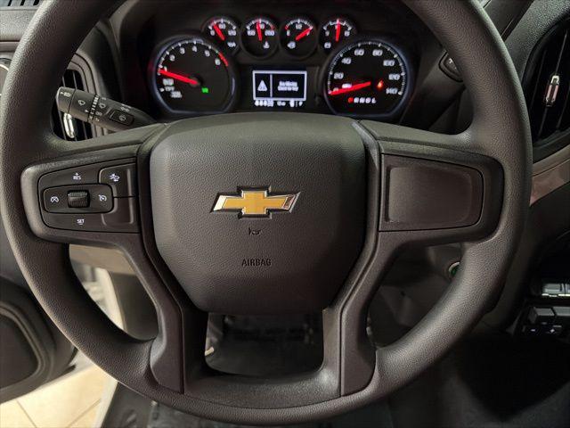 2026 Chevrolet Silverado 1500 4WD Crew Cab Short Bed Custom