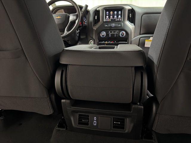2026 Chevrolet Silverado 1500 4WD Crew Cab Short Bed Custom