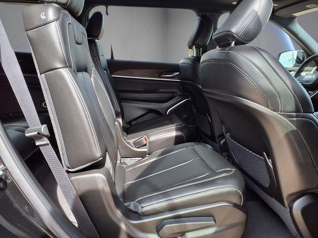 2026 Jeep Grand Cherokee L Limited 4x4