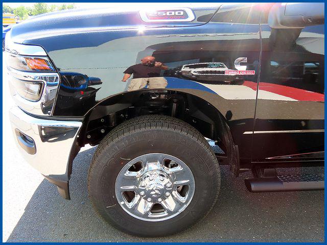 2026 Ram 2500 Tradesman Crew Cab 4x4 64 Box