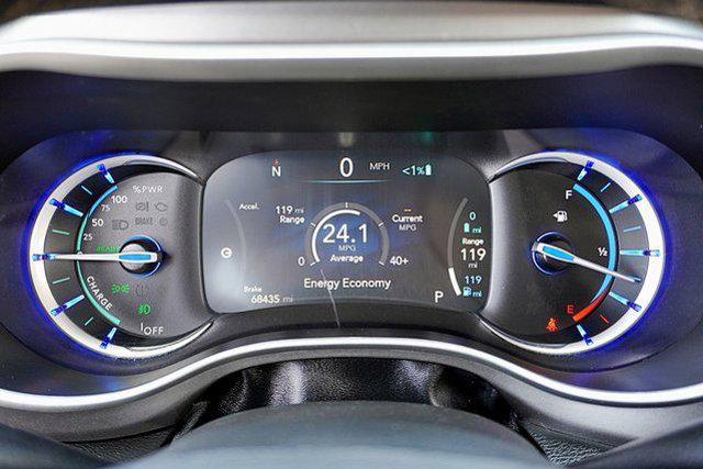 2024 Chrysler Pacifica Hybrid Select