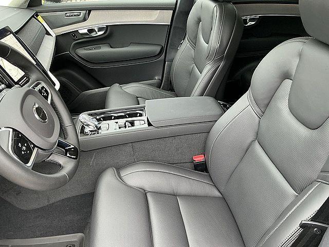 2026 Volvo XC90 Plug-In Hybrid Ultra, T8 AWD, Electric/Gasoline, Bright, 6 Seats