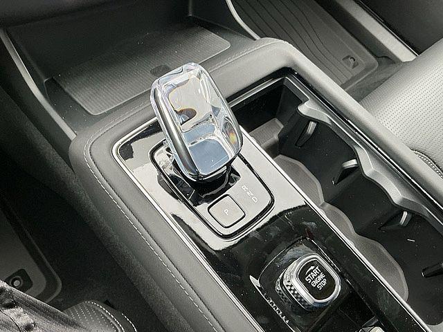 2026 Volvo XC90 Plug-In Hybrid Ultra, T8 AWD, Electric/Gasoline, Bright, 6 Seats