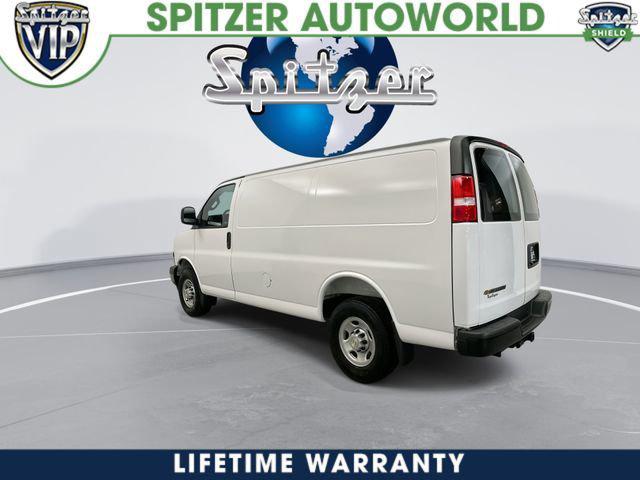 2026 Chevrolet Express Cargo Van 2500 Regular Wheelbase, WT, RWD