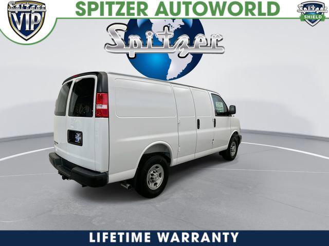 2026 Chevrolet Express Cargo Van 2500 Regular Wheelbase, WT, RWD
