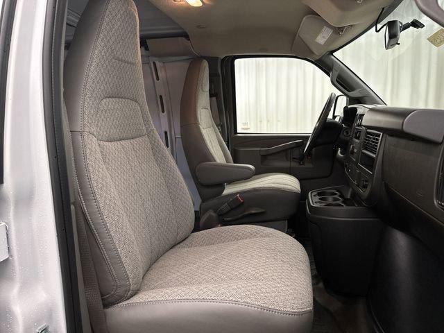 2026 Chevrolet Express Cargo Van 2500 Regular Wheelbase, WT, RWD