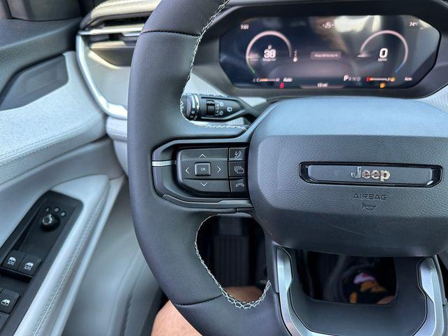 2026 Jeep Cherokee Laredo 4x4