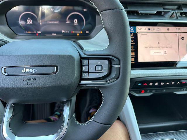 2026 Jeep Cherokee Laredo 4x4
