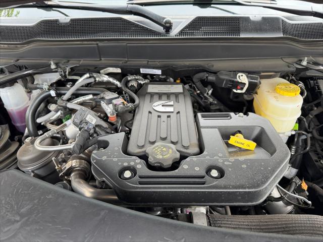 2026 Ram 3500 Tradesman Crew Cab 4x4 8' Box