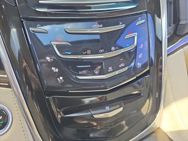 2018 Cadillac Escalade Luxury