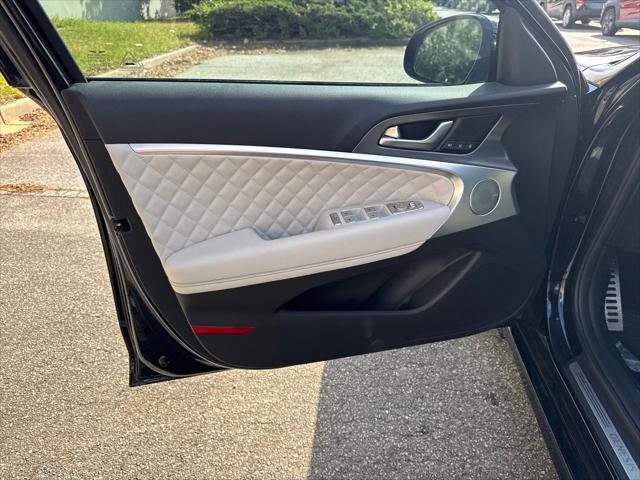 2025 Genesis G70 3.3T AWD Sport Advanced