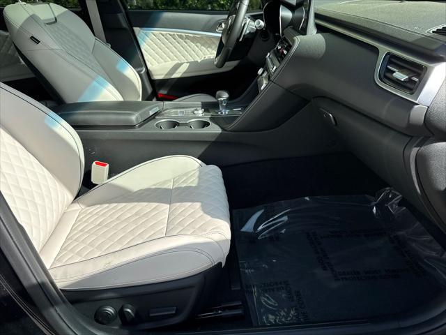 2025 Genesis G70 3.3T AWD Sport Advanced