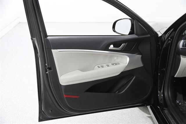 2023 Genesis G70 2.0T AWD