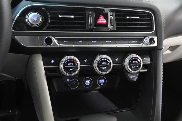 2023 Genesis G70 2.0T AWD
