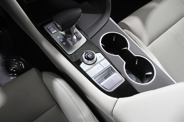2023 Genesis G70 2.0T AWD
