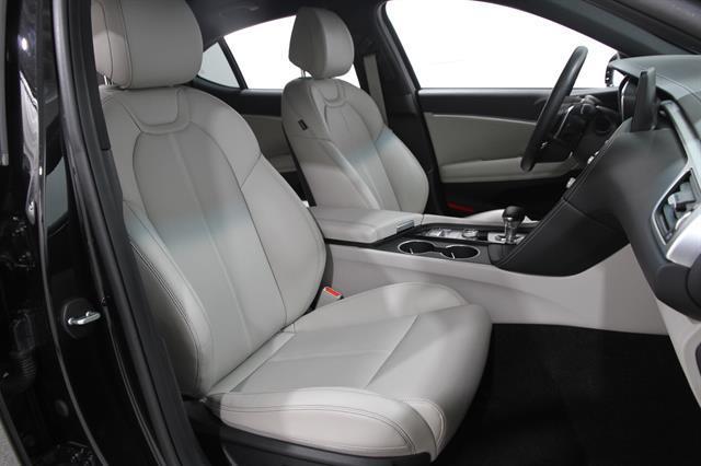 2023 Genesis G70 2.0T AWD