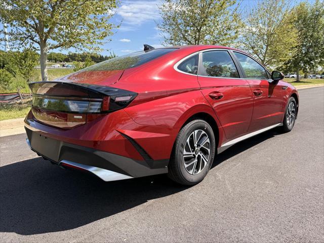 2026 Hyundai Sonata Hybrid Blue