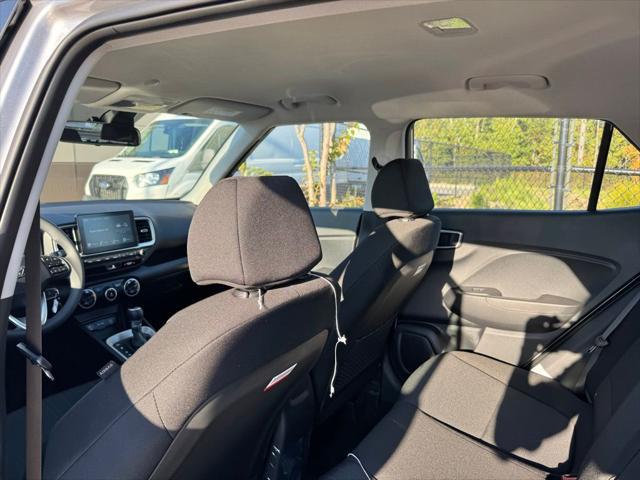 2026 Hyundai Venue SE
