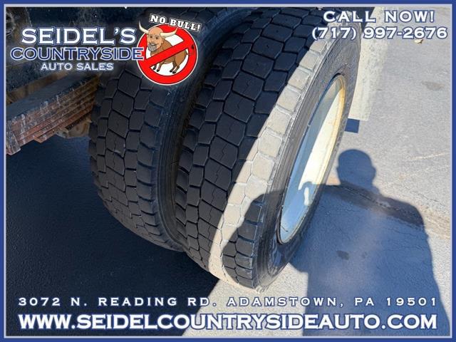 2001 Ford F-650 XL
