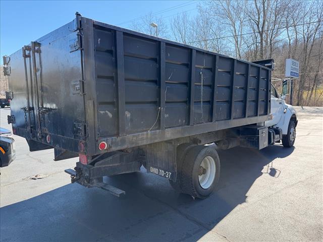 2001 Ford F-650 XL