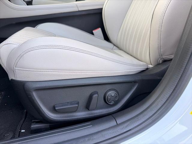 2023 Genesis G70 2.0T AWD