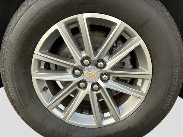 2023 Chevrolet Traverse AWD LT Leather
