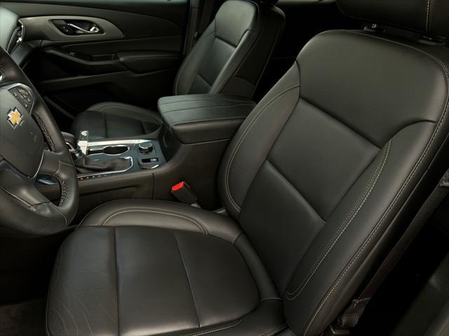 2023 Chevrolet Traverse AWD LT Leather