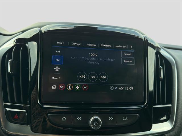 2023 Chevrolet Traverse AWD LT Leather