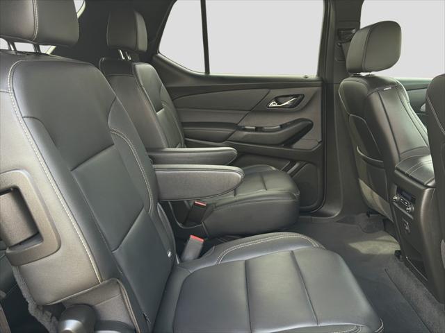 2023 Chevrolet Traverse AWD LT Leather