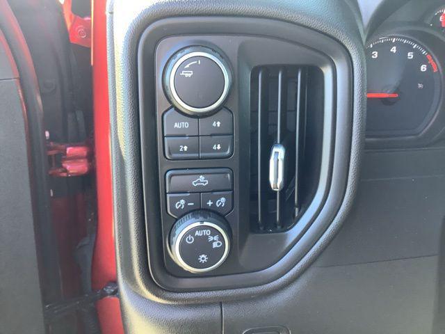 2021 Chevrolet Silverado 1500 4WD Crew Cab Short Bed Custom Trail Boss
