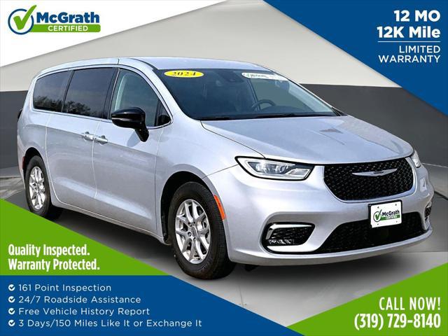 2024 Chrysler Pacifica Touring L for sale in DUBUQUE, IA