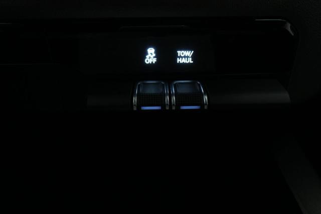 2019 Ram 1500 Big Horn/Lone Star Crew Cab 4x4 5'7" Box