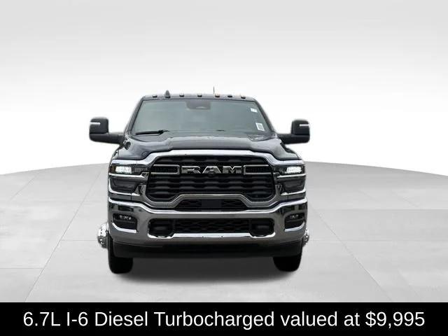 2026 RAM 3500 Chassis RAM 3500 TRADESMAN CREW CAB CHASSIS 4X4 60 CA