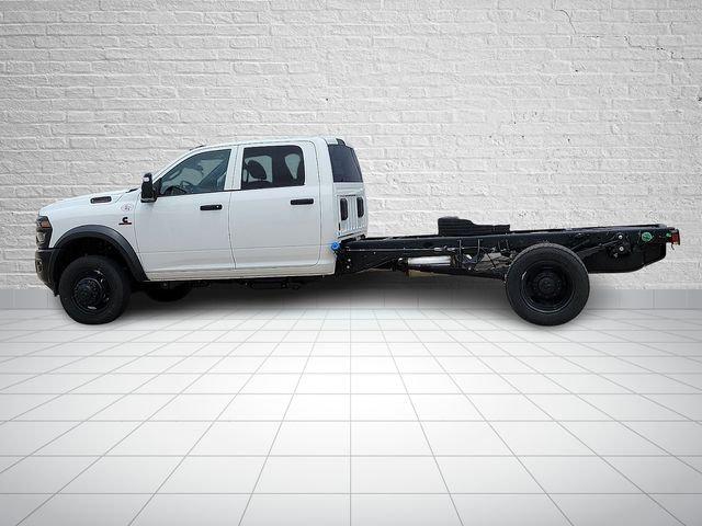 2026 RAM 5500 Chassis RAM 5500 TRADESMAN CHASSIS CREW CAB 4X4 84 CA