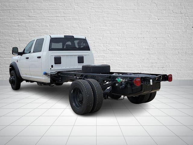 2026 RAM 5500 Chassis RAM 5500 TRADESMAN CHASSIS CREW CAB 4X4 84 CA