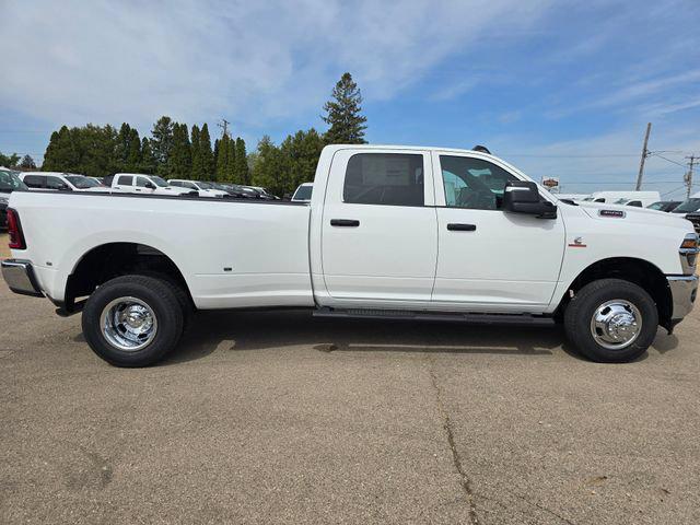 2026 RAM Ram 3500 RAM 3500 TRADESMAN CREW CAB 4X4 8 BOX 2026 RAM Ram 3500 RAM 3500 TRADESMAN CREW CAB 4X4 8 BOX
