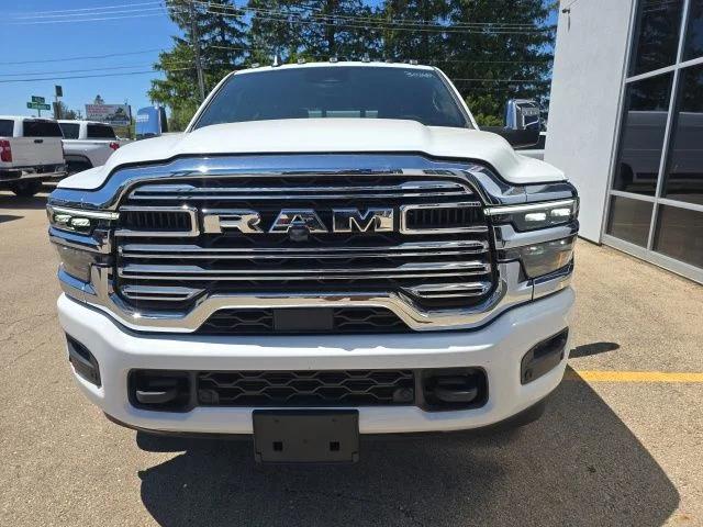 2026 RAM Ram 3500 RAM 3500 LARAMIE CREW CAB 4X4 8 BOX