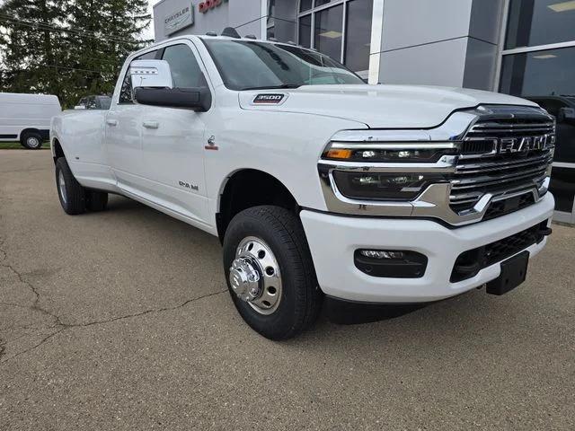 2026 RAM Ram 3500 RAM 3500 LARAMIE CREW CAB 4X4 8 BOX
