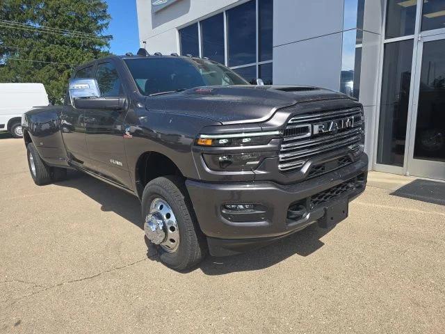 2026 RAM Ram 3500 RAM 3500 LARAMIE CREW CAB 4X4 8 BOX