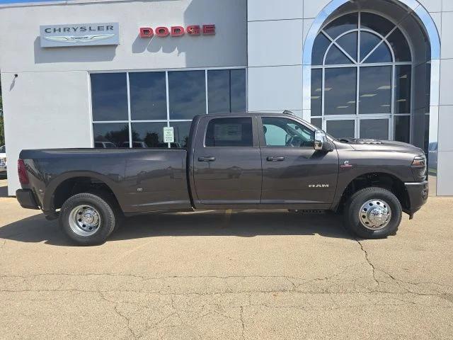 2026 RAM Ram 3500 RAM 3500 LARAMIE CREW CAB 4X4 8 BOX