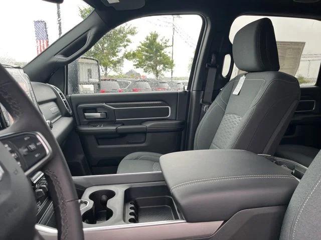 2026 Ram 2500 Big Horn Crew Cab 4x4 64 Box