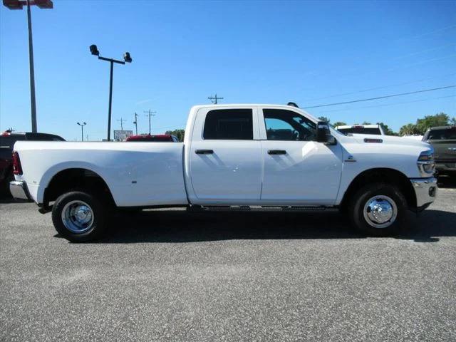 2026 RAM Ram 3500 RAM 3500 TRADESMAN CREW CAB 4X4 8 BOX 2026 RAM Ram 3500 RAM 3500 TRADESMAN CREW CAB 4X4 8 BOX
