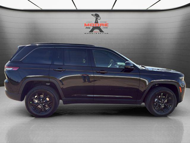 2026 Jeep Grand Cherokee Altitude 4x4