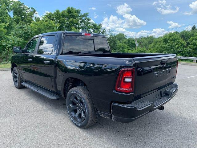 2026 RAM Ram 1500 RAM 1500 EXPRESS CREW CAB 4X4 57 BOX 2026 RAM Ram 1500 RAM 1500 EXPRESS CREW CAB 4X4 57 BOX